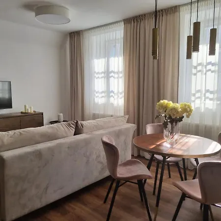 Zelene Apartma V Centru Mesta 체스케부데요비체